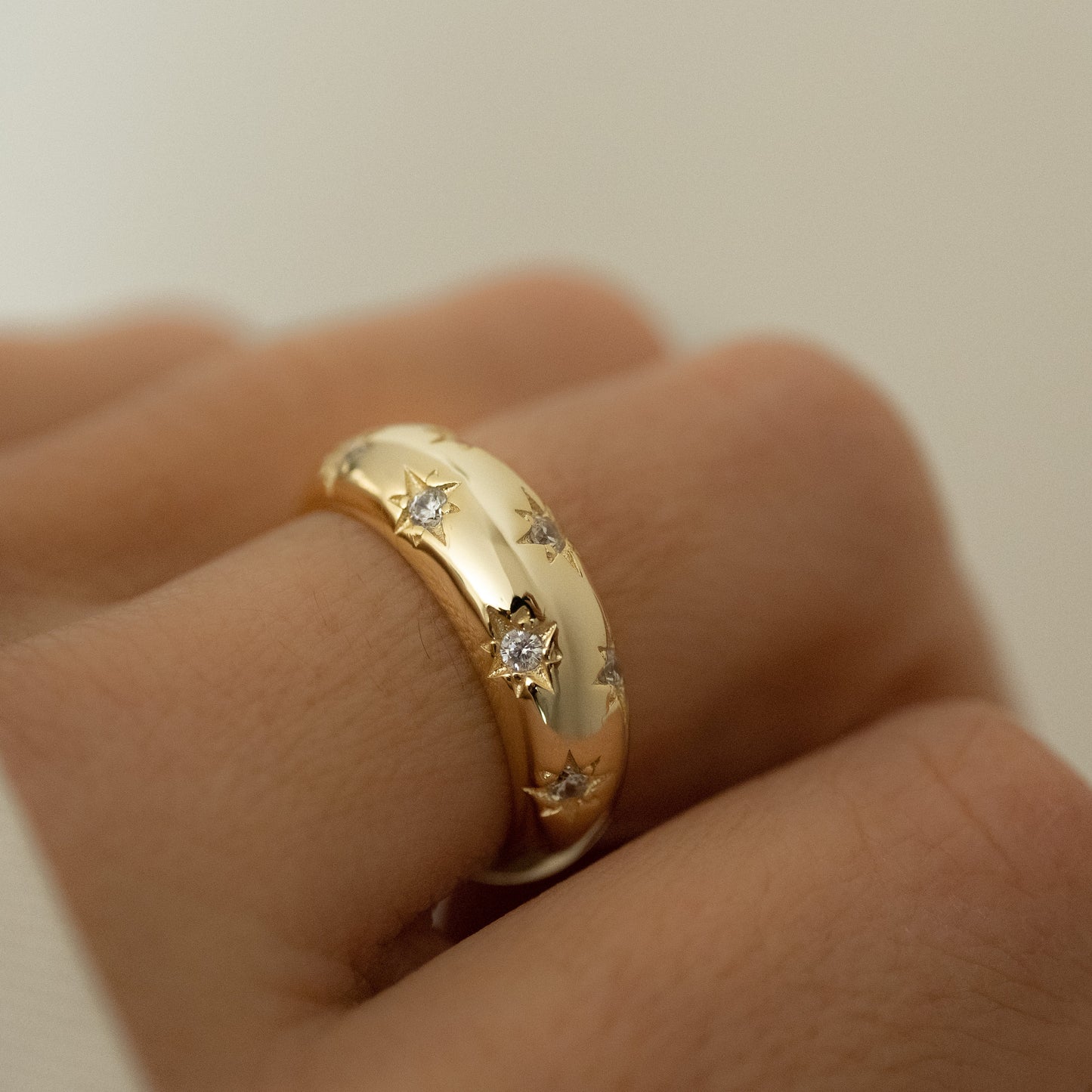 Rounded Gold Band