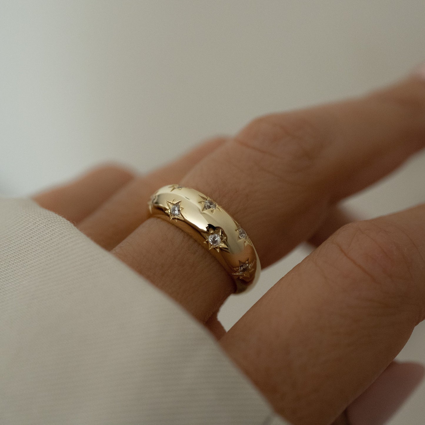 Rounded Gold Band